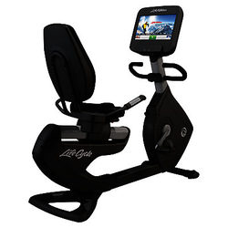 Life Fitness Platinum Club Series Recumbent Lifecycle Exercise Bike with Discover SE Tablet Console